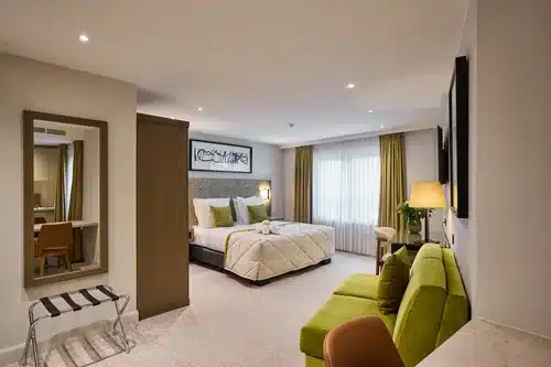 Aragon Hotel