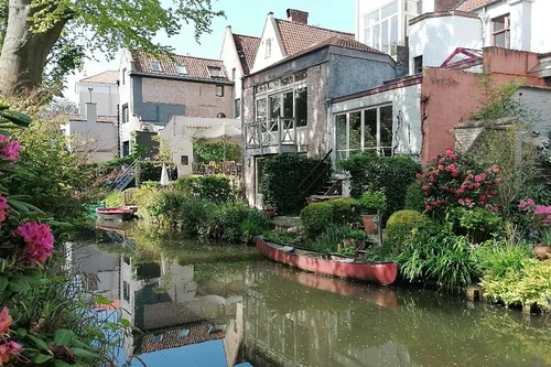 B&B Canal Deluxe