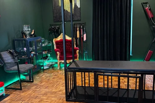 Belgium Dungeon Suite
