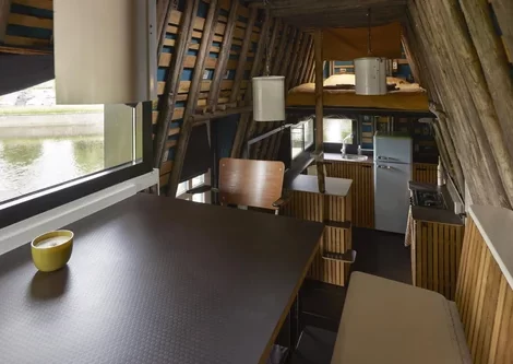 Glampervan Overboord
