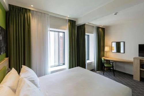 Hampton by Hilton Antwerp Central Station