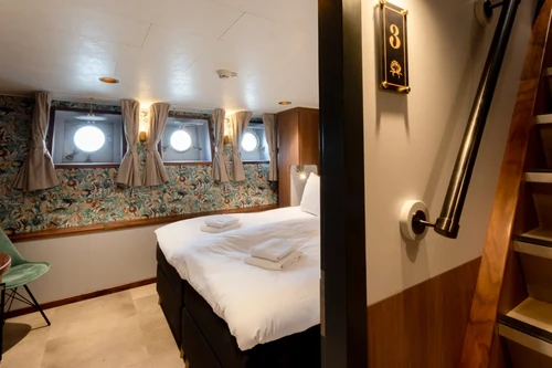 Hotelboot Koningin Emma