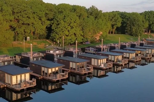 Houseboat - Marina Mookerplas