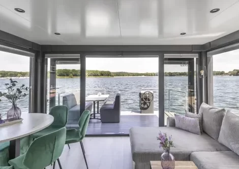 Houseboat – Marina Mookerplas