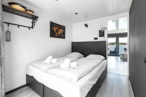 Houseboat - Marina Mookerplas
