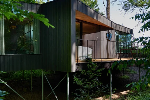 Loof Cabin
