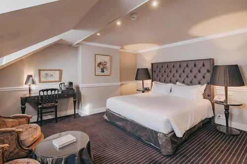 Manos Premier Hotel