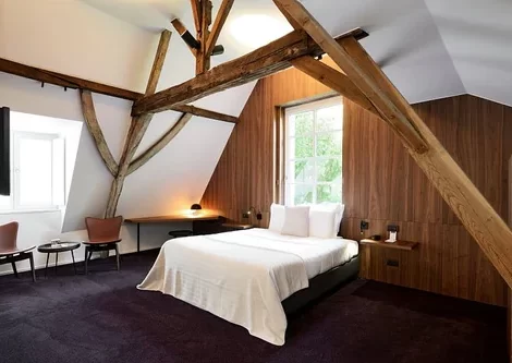 Messeyne Hotel