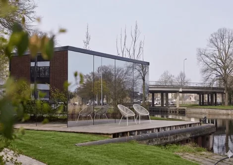 Mirror Tiny House
