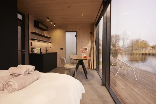 Mirror Tiny House