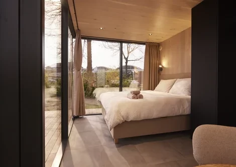 Mirror Tiny House