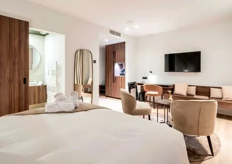 One Two Four Hotel Gent