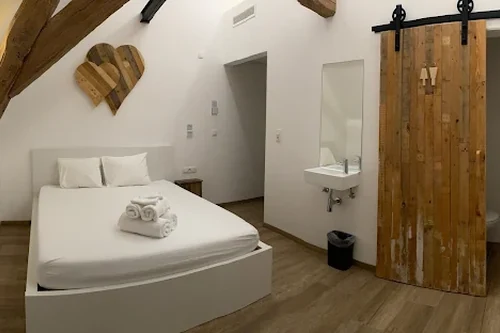 Rooms-Zellik