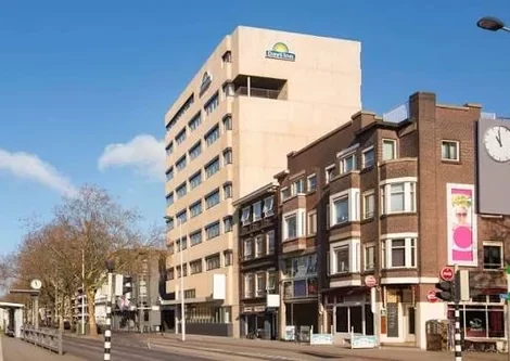 Rotterdam Teleport Hotel