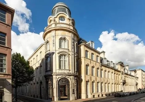 Sapphire House Antwerp, Autograph Collection