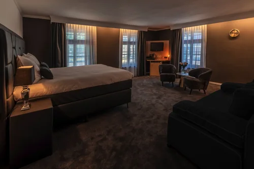 Square Boutique Hotel & Brasserie