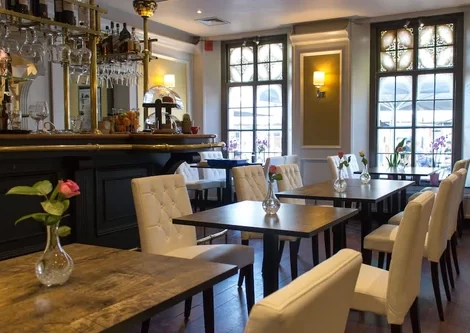 Square Boutique Hotel & Brasserie