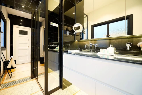 Suites 124
