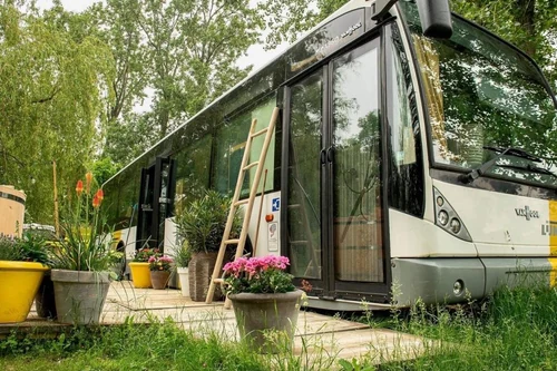 Tiny Bus
