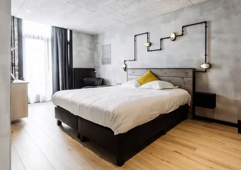 Upstairs Hotel